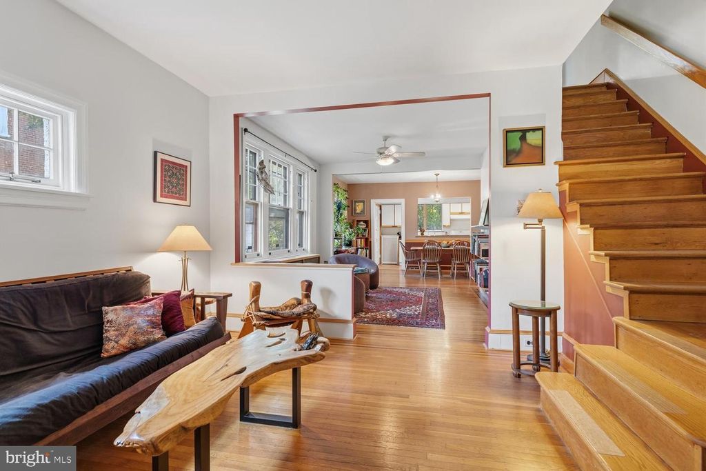 643 W KINGSLEY ST, PHILADELPHIA, PA 19144 — photo 4