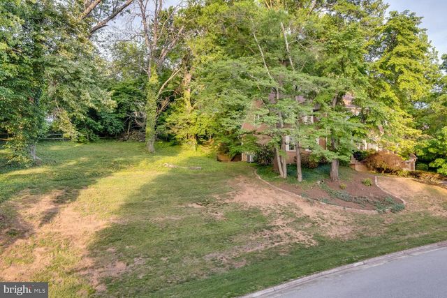 2008 MASON HILL DR, Alexandria, VA 22307