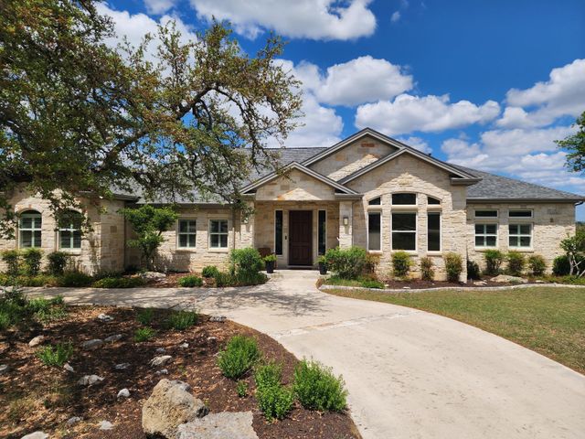 214 Trailmaster CIR, Driftwood, TX 78619