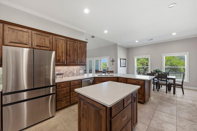 214 Trailmaster CIR, Driftwood, TX 78619