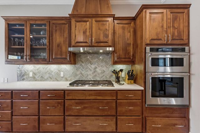 214 Trailmaster CIR, Driftwood, TX 78619