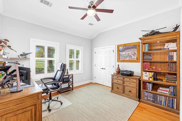 214 Trailmaster CIR, Driftwood, TX 78619