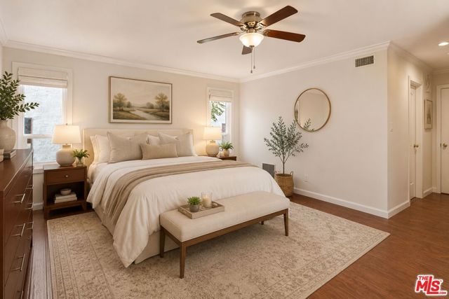 11241 Peach Grove Street, North Hollywood (los Angeles), CA 91601