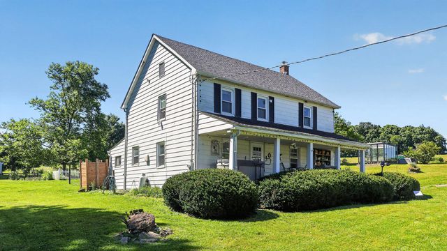 8042 BOBS RD, Felton, PA 17322