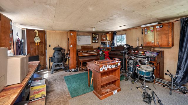 8042 BOBS RD, Felton, PA 17322