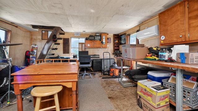 8042 BOBS RD, Felton, PA 17322