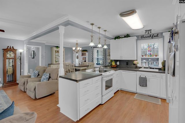 945 Brookfield Drive, West Columbia, SC 29172