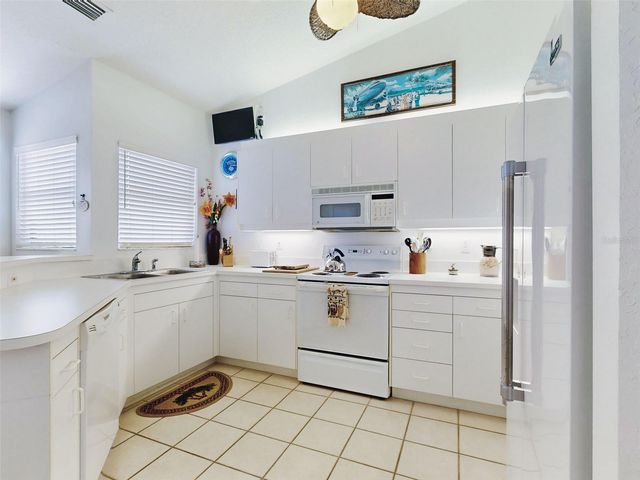 437 BOUCHELLE DRIVE 201, New Smyrna Beach, FL 32169