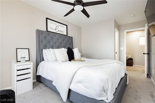 4774 Valleyside Avenue, Las Vegas, NV 89115