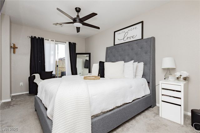 4774 Valleyside Avenue, Las Vegas, NV 89115