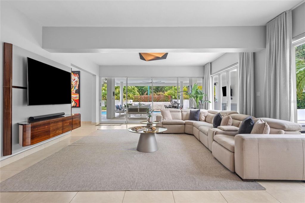 Image 14 of property listing at 530 CAMINO DE GUILLARTE, Dorado, Pr, PR 00646