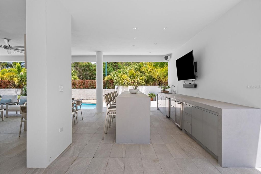 Image 36 of property listing at 530 CAMINO DE GUILLARTE, Dorado, Pr, PR 00646