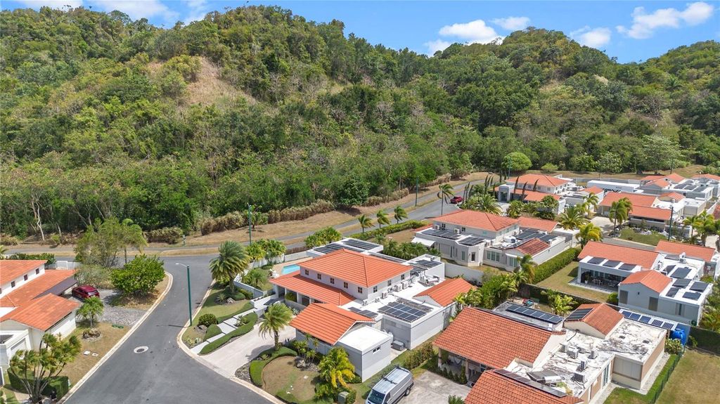 Image 51 of property listing at 530 CAMINO DE GUILLARTE, Dorado, Pr, PR 00646