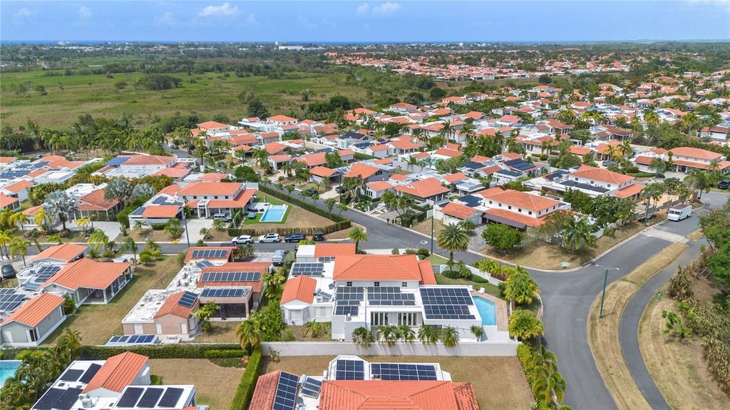 Image 53 of property listing at 530 CAMINO DE GUILLARTE, Dorado, Pr, PR 00646