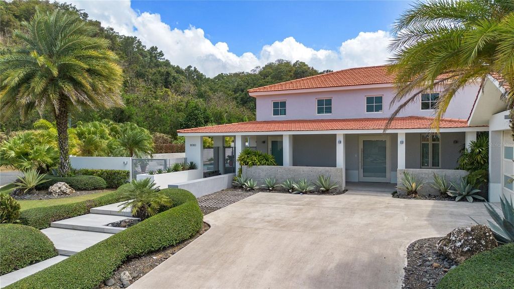 Image 57 of property listing at 530 CAMINO DE GUILLARTE, Dorado, Pr, PR 00646