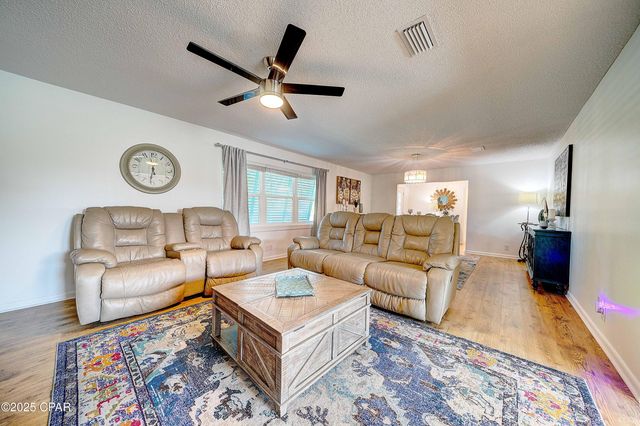 2615 W 11th Street, Panama City, FL 32401