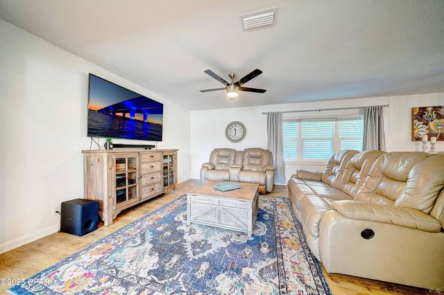 2615 W 11th Street, Panama City, FL 32401