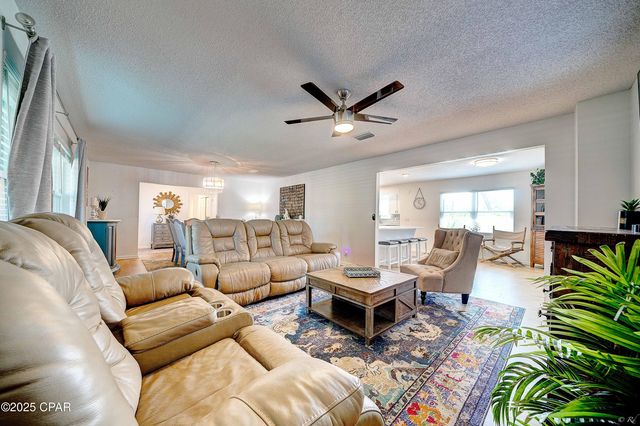2615 W 11th Street, Panama City, FL 32401