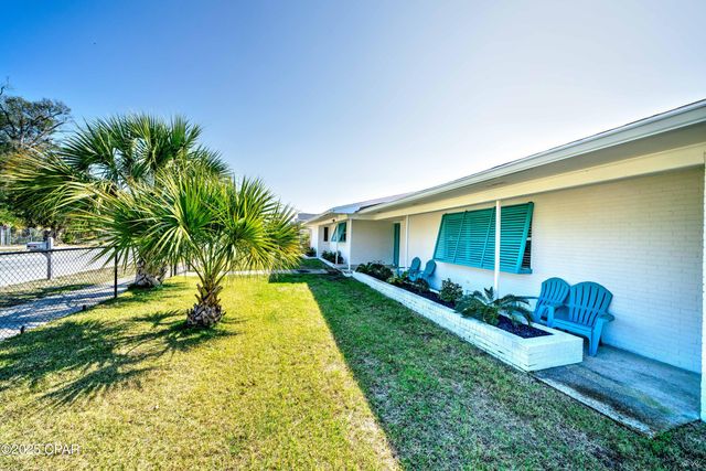 2615 W 11th Street, Panama City, FL 32401