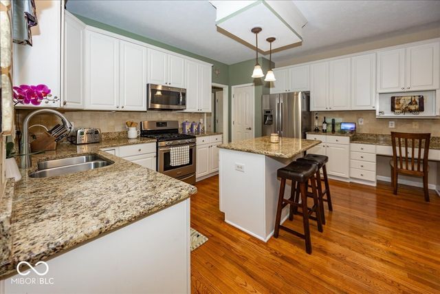 11934 Gray Eagle Drive, Fishers, IN 46037