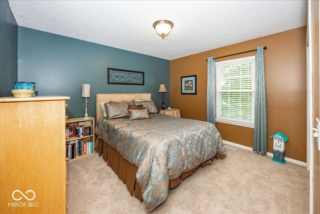 11934 Gray Eagle Drive, Fishers, IN 46037