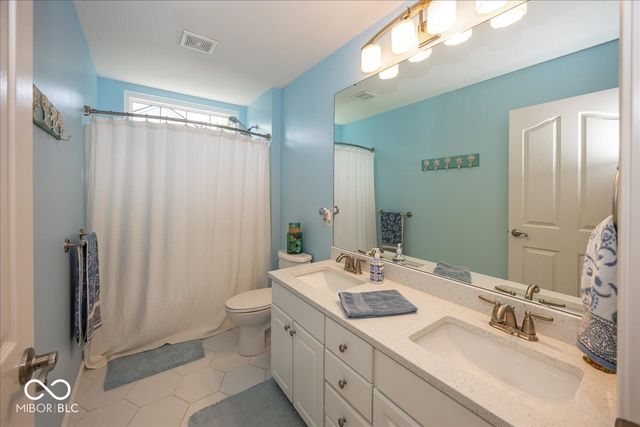 11934 Gray Eagle Drive, Fishers, IN 46037