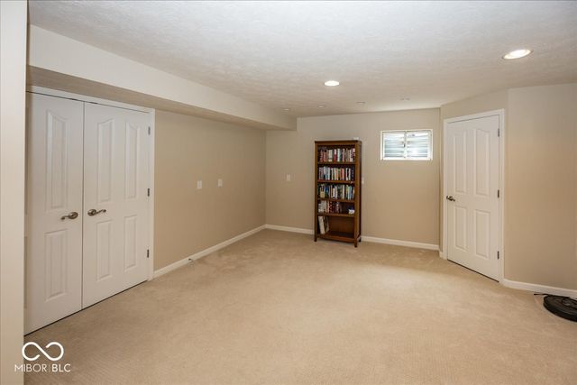 11934 Gray Eagle Drive, Fishers, IN 46037