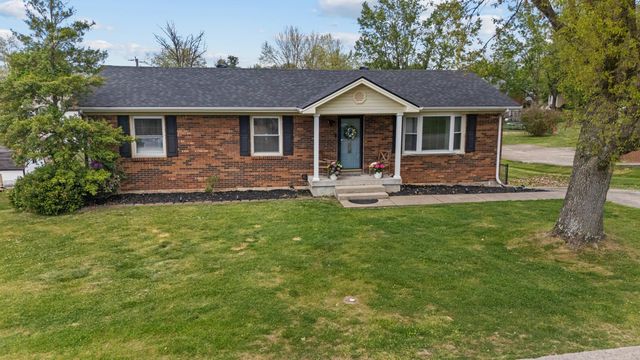 28 Churchill Drive, Winchester, KY 40391