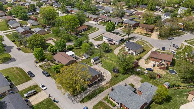 28 Churchill Drive, Winchester, KY 40391