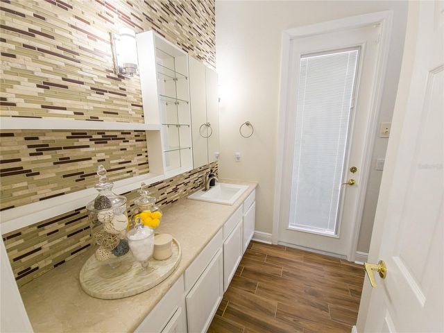 4207 FLORA VISTA DRIVE, Orlando, FL 32837