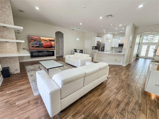 4207 FLORA VISTA DRIVE, Orlando, FL 32837