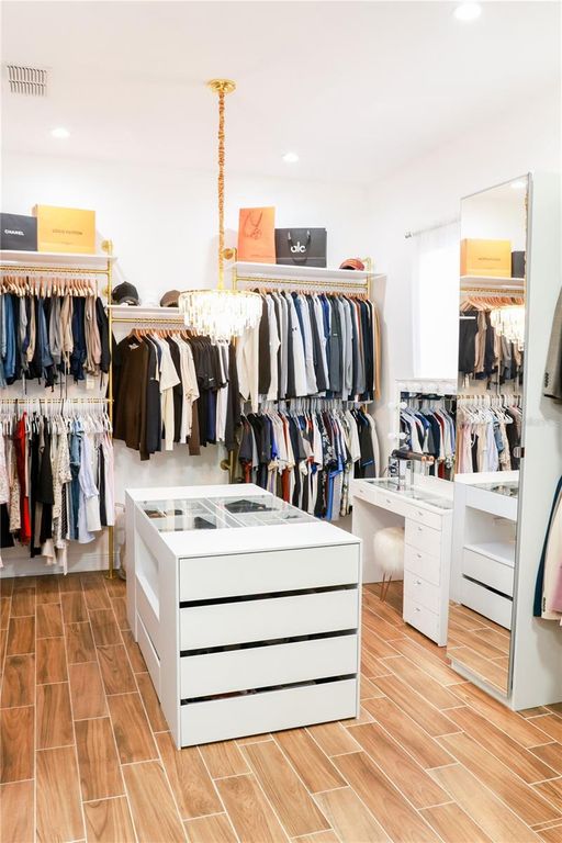 Image 13 of property listing at 4207 FLORA VISTA DRIVE, Orlando, FL 32837