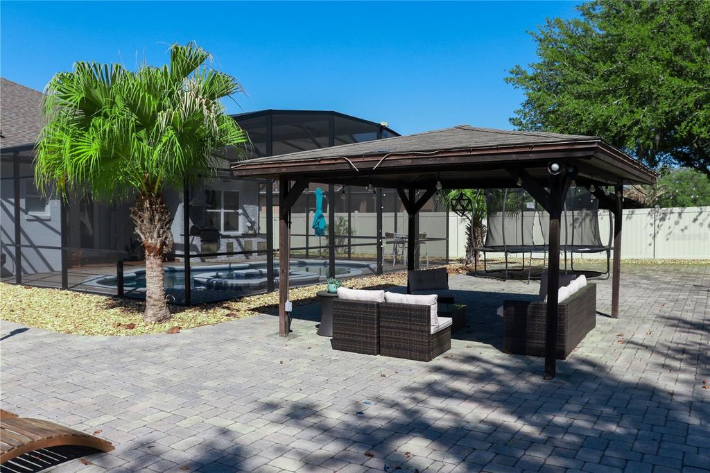 Image 6 of property listing at 4207 FLORA VISTA DRIVE, Orlando, FL 32837