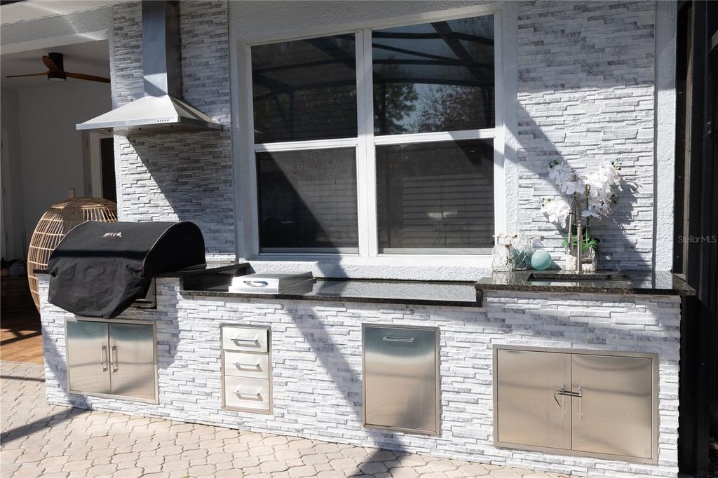 Image 10 of property listing at 4207 FLORA VISTA DRIVE, Orlando, FL 32837