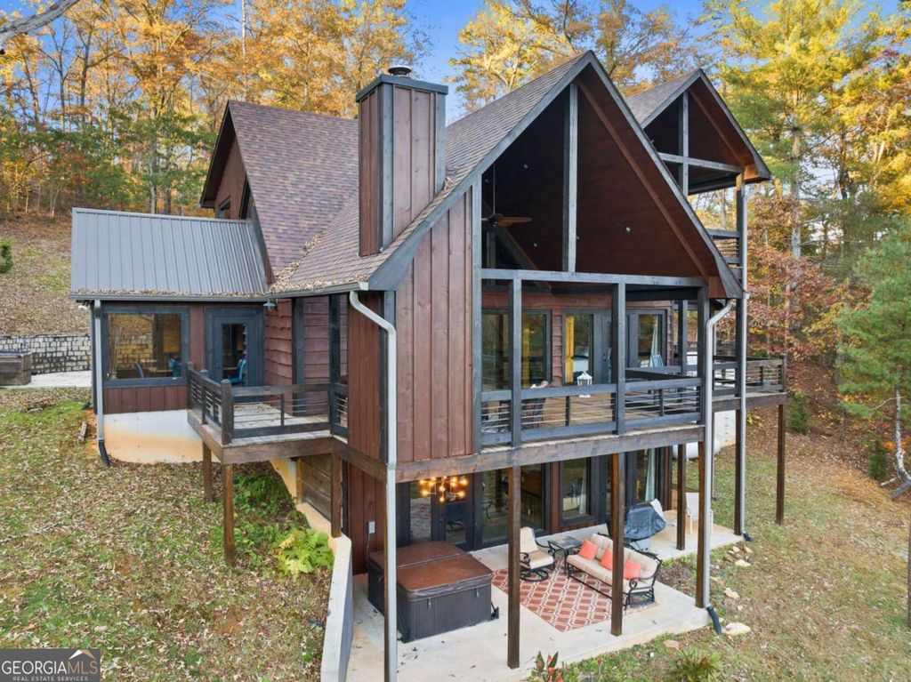 82 Shalom Lane, Blue Ridge, GA 30513