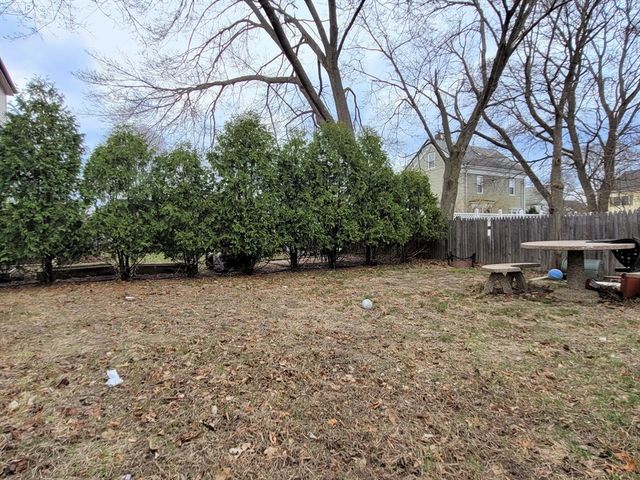 25 Martin St 1, Medford, MA 02155