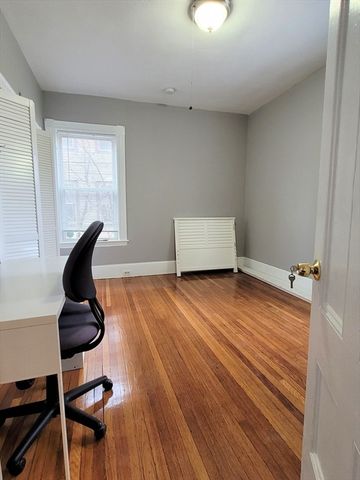 25 Martin St 1, Medford, MA 02155