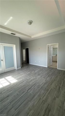 7385 Bristol CIR, Naples, FL 34120