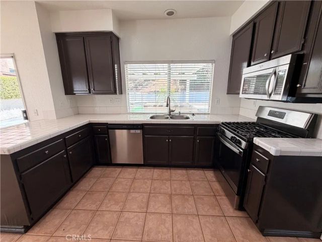 1285 Rosemary, Corona, CA 92879