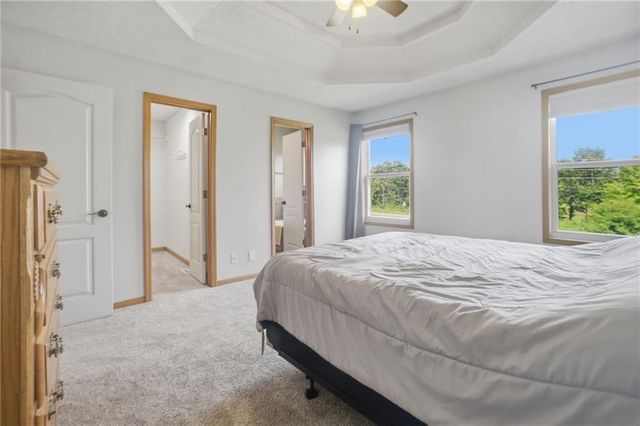 11131 N Lewis Avenue, Kansas City, MO 64157