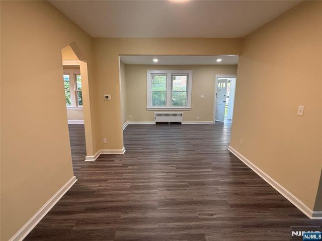 17 Westview Terrace, Teaneck, NJ 07666