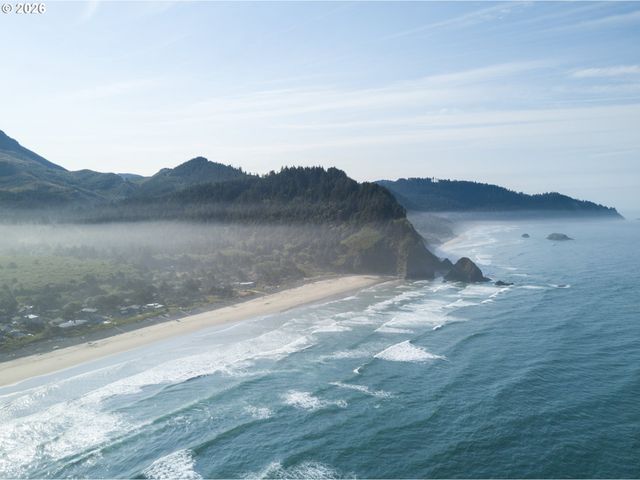 32073 CEDAR Ln, Arch Cape, OR 97102