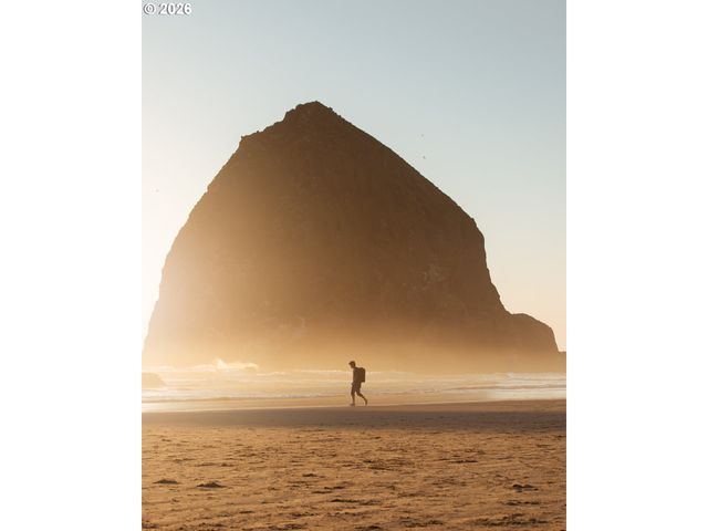 32073 CEDAR Ln, Arch Cape, OR 97102