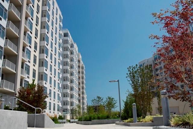 4022 College Point Boulevard 12D, Flushing, NY 11354