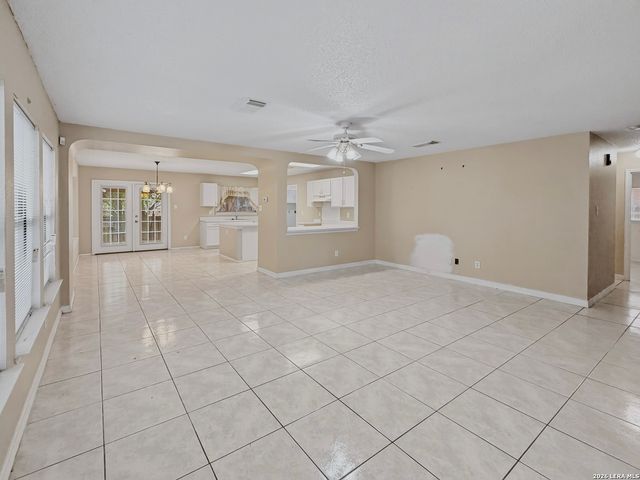 10311 Fork Creek, San Antonio, TX 78245