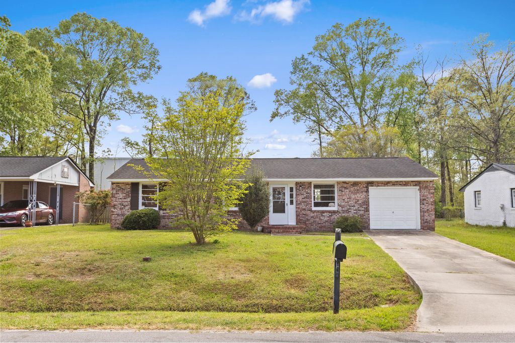 3215 Bonanza Road, Charleston, SC 29414