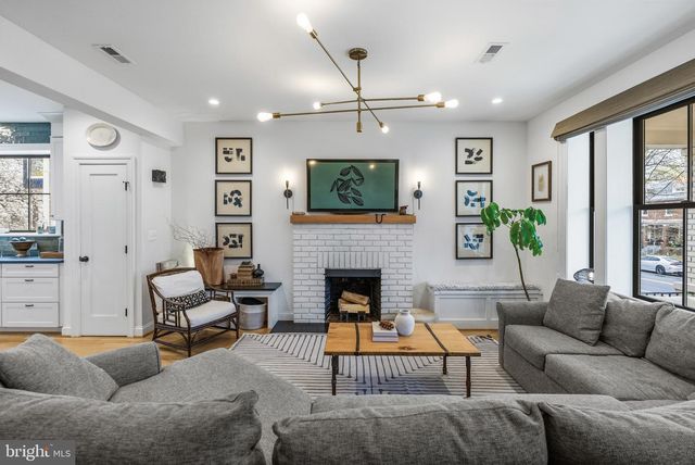 5711 COLORADO AVE NW, Washington, DC 20011