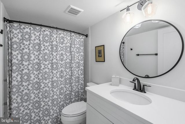 5711 COLORADO AVE NW, Washington, DC 20011