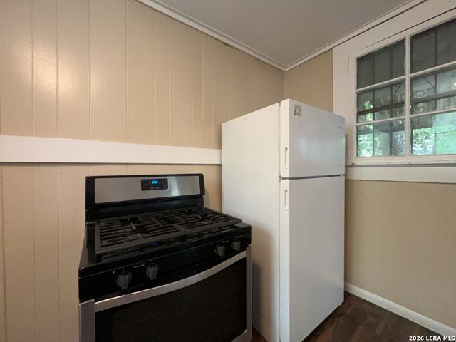 413 E Courtland Pl Unit 4, San Antonio, TX 78212