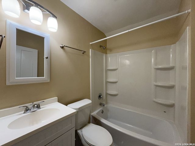413 E Courtland Pl Unit 4, San Antonio, TX 78212